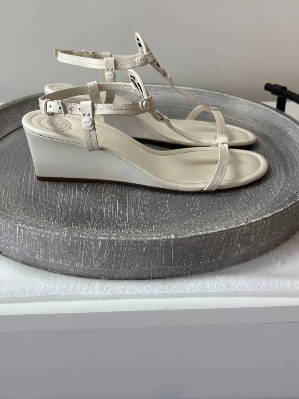 NWOT - Tory Burch Miller T-Strap Reva Wedge Sandals - Bleach - Size 9